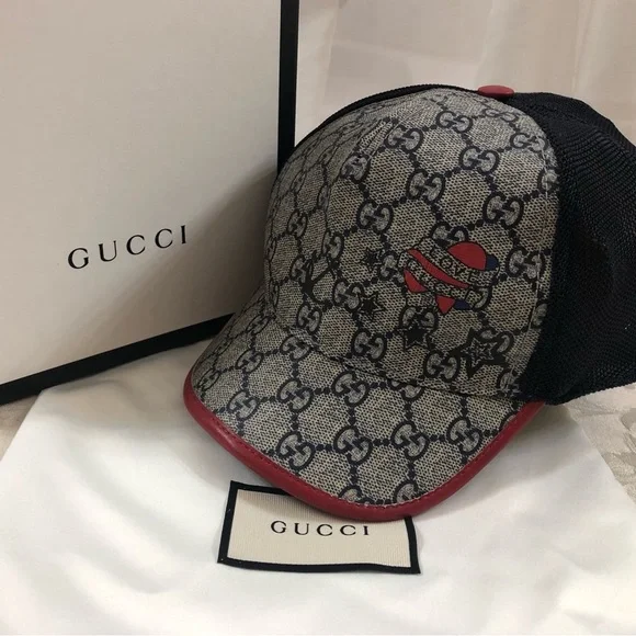 Gucci | Accessories | Gucci Gg Love Gucci Collection Sport  display picture 2